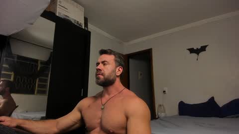 Snapshot of sexyflightz chatting on 12-31-24, 01:57 chris online show from 12-31-24, 01:57