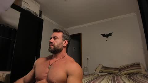 Snapshot of sexyflightz chatting on 01-15-25, 10:35 chris online show from 01-15-25, 10:35