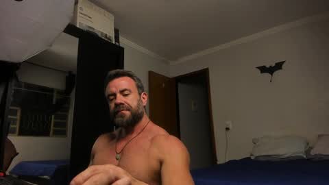 Snapshot of sexyflightz chatting on 02-28-25, 10:28 chris online show from 02-28-25, 10:28