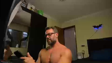 Snapshot of sexyflightz chatting on 09-26-25, 08:24 chris online show from 09-26-25, 08:24