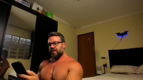 Snapshot of sexyflightz chatting on 10-27-25, 07:18 chris online show from 10-27-25, 07:18