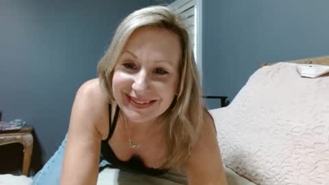 LisaisLuscious online show from 02-11-25, 09:35