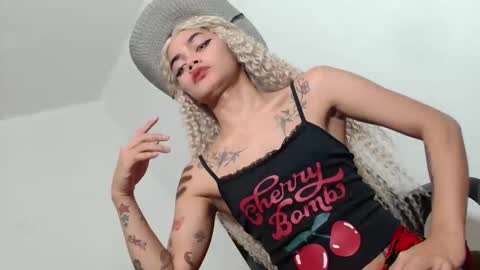 sexyhotbabe18 online show from 03-15-26, 12:05