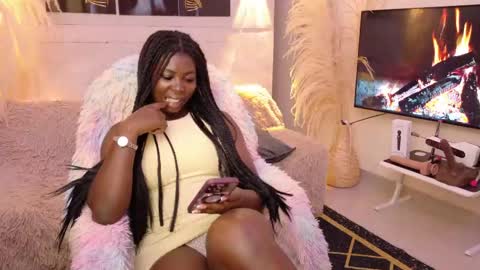 hotebony online show from 04-13-26, 07:41