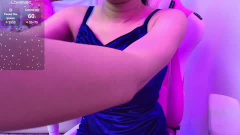 Snapshot of sexyislive chatting on 02-04-25, 11:49 sexyislive online show from 02-04-25, 11:49