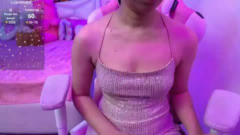Snapshot of sexyislive chatting on 02-14-25, 12:14 sexyislive online show from 02-14-25, 12:14