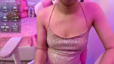 Snapshot of sexyislive chatting on 02-14-25, 05:03 sexyislive online show from 02-14-25, 05:03