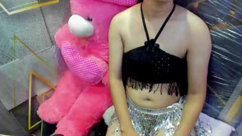 Snapshot of sexyislive chatting on 09-11-25, 12:33 sexyislive online show from 09-11-25, 12:33