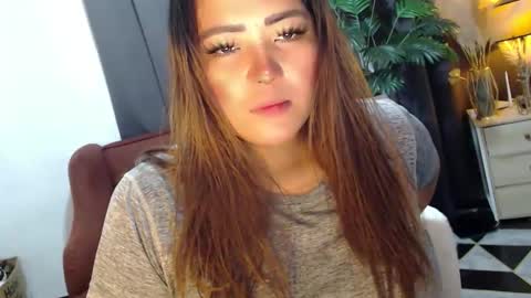 JENNY online show from 04-19-26, 05:34