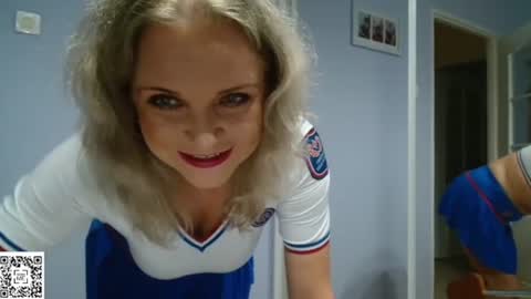 Jenny online show from 07-17-26, 07:41