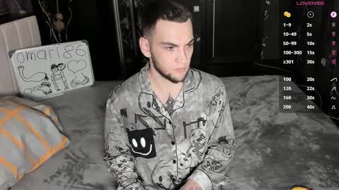 Snapshot of sexykolya chatting on 12-11-24, 01:26 Kolya online show from 12-11-24, 01:26