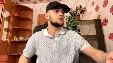 Snapshot of sexykolya chatting on 12-30-24, 08:36 Kolya online show from 12-30-24, 08:36