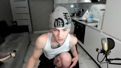 Snapshot of sexykolya chatting on 02-25-25, 10:07 Kolya online show from 02-25-25, 10:07