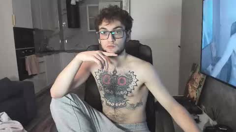 Snapshot of sexykolya chatting on 09-09-25, 05:45 Kolya online show from 09-09-25, 05:45