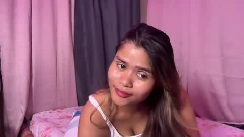 Snapshot of sexylady_pinayx chatting on 04-05-26, 11:35 Call me Bea online show from 04-05-26, 11:35