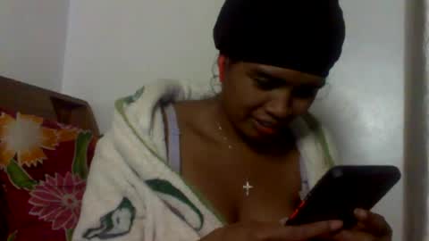 sexylarra12 online show from 05-18-26, 05:52