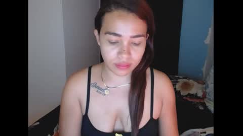 Snapshot of sexyloba_ chatting on 12-31-24, 12:00 sexyloba  independent model online show from 12-31-24, 12:00