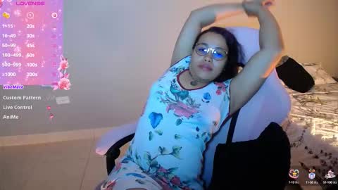 Snapshot of sexyloba_ chatting on 10-16-25, 06:42 sexyloba  independent model online show from 10-16-25, 06:42