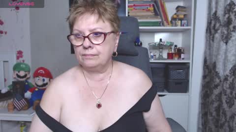 sexylynette4u online show from 10-26-25, 11:05