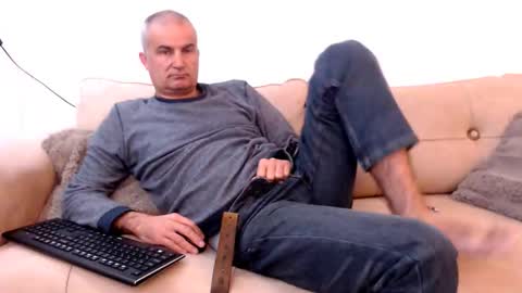 David online show from 10-29-25, 04:37