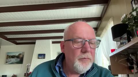 SexyLuke online show from 10-18-25, 08:04