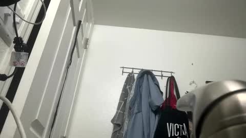 sexymixedcouple9693 online show from 09-09-25, 08:47