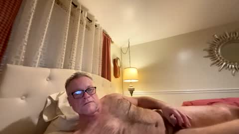 Snapshot of sexymundeman chatting on 03-08-26, 03:21 Raymond Art Model online show from 03-08-26, 03:21