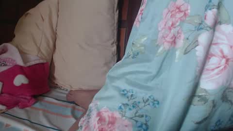 Snapshot of sexymye chatting on 02-10-25, 04:52 sexymye online show from 02-10-25, 04:52