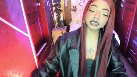 Snapshot of sexynaf chatting on 10-15-25, 07:47 N A F online show from 10-15-25, 07:47