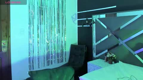 Snapshot of sexynaf chatting on 10-17-25, 07:27 N A F online show from 10-17-25, 07:27