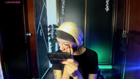 Snapshot of sexynaf chatting on 11-20-25, 07:46 N A F online show from 11-20-25, 07:46