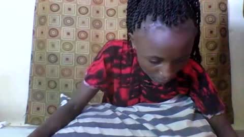 Snapshot of sexyneedle22 chatting on 02-09-25, 08:44 VIVIAN online show from 02-09-25, 08:44