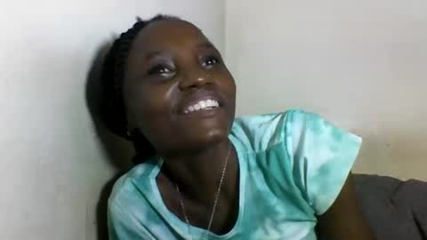 Snapshot of sexyneedle22 chatting on 02-18-25, 07:30 VIVIAN online show from 02-18-25, 07:30