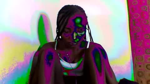 Snapshot of sexyneedle22 chatting on 03-08-25, 06:37 VIVIAN online show from 03-08-25, 06:37