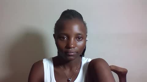 Snapshot of sexyneedle22 chatting on 10-24-25, 07:43 VIVIAN online show from 10-24-25, 07:43