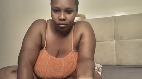 Snapshot of sexynina25 chatting on 10-11-25, 06:50 nina online show from 10-11-25, 06:50