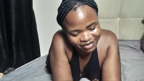 Snapshot of sexynina25 chatting on 10-30-25, 11:05 nina online show from 10-30-25, 11:05