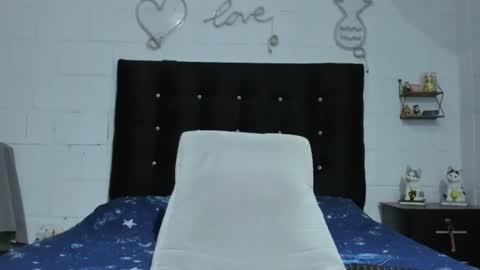sexynova 93 online show from 06-30-26, 07:04