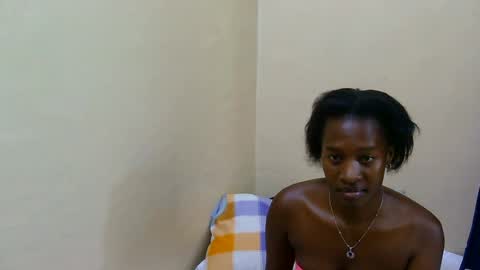 Snapshot of sexynyangi chatting on 07-09-26, 03:38 sexynyangi online show from 07-09-26, 03:38