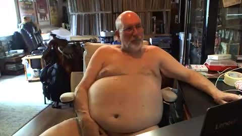 Grizz Lee Bear online show from 06-01-26, 08:16