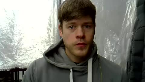 Snapshot of sexypornhot chatting on 12-06-24, 06:15 Erikson online show from 12-06-24, 06:15