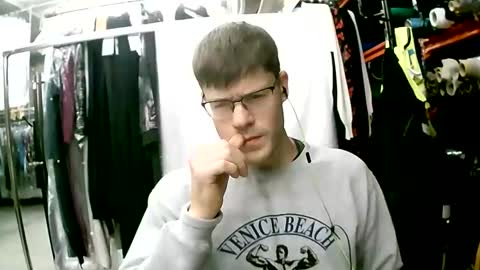 Snapshot of sexypornhot chatting on 01-06-26, 05:55 Erikson online show from 01-06-26, 05:55