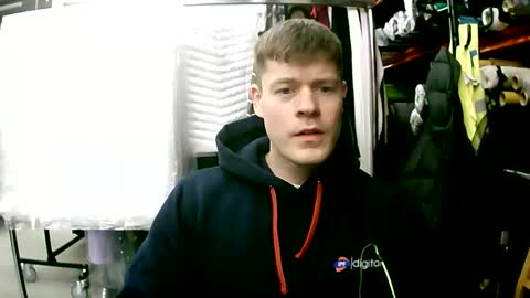 Snapshot of sexypornhot chatting on 03-31-26, 05:30 Erikson online show from 03-31-26, 05:30