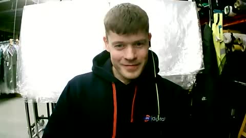 Snapshot of sexypornhot chatting on 04-01-26, 05:41 Erikson online show from 04-01-26, 05:41