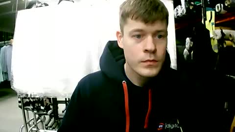 Snapshot of sexypornhot chatting on 04-06-26, 05:41 Erikson online show from 04-06-26, 05:41