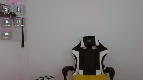 Snapshot of sexypsychologist chatting on 02-14-25, 10:14 Sexy Psychologist online show from 02-14-25, 10:14