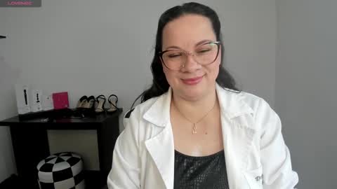 Snapshot of sexypsychologist chatting on 10-06-25, 08:50 Sexy Psychologist online show from 10-06-25, 08:50