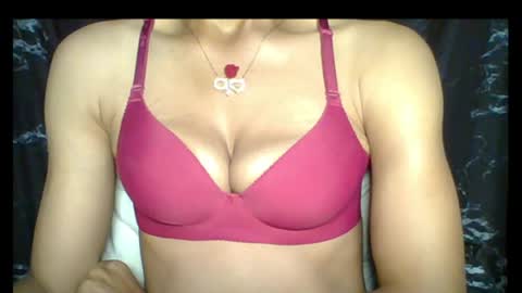 sexypussy000 online show from 04-20-26, 01:41