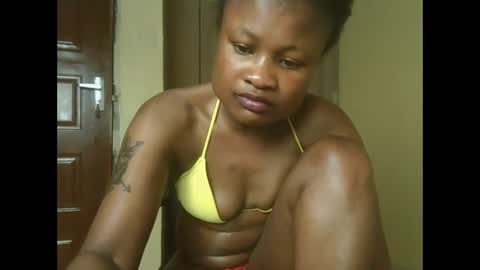 queenivy online show from 11-02-25, 07:00