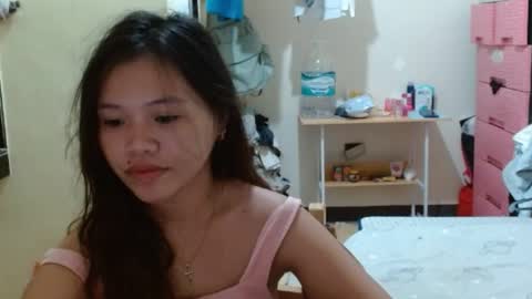 Snapshot of sexyreesebunny chatting on 04-05-26, 02:25 Reese online show from 04-05-26, 02:25